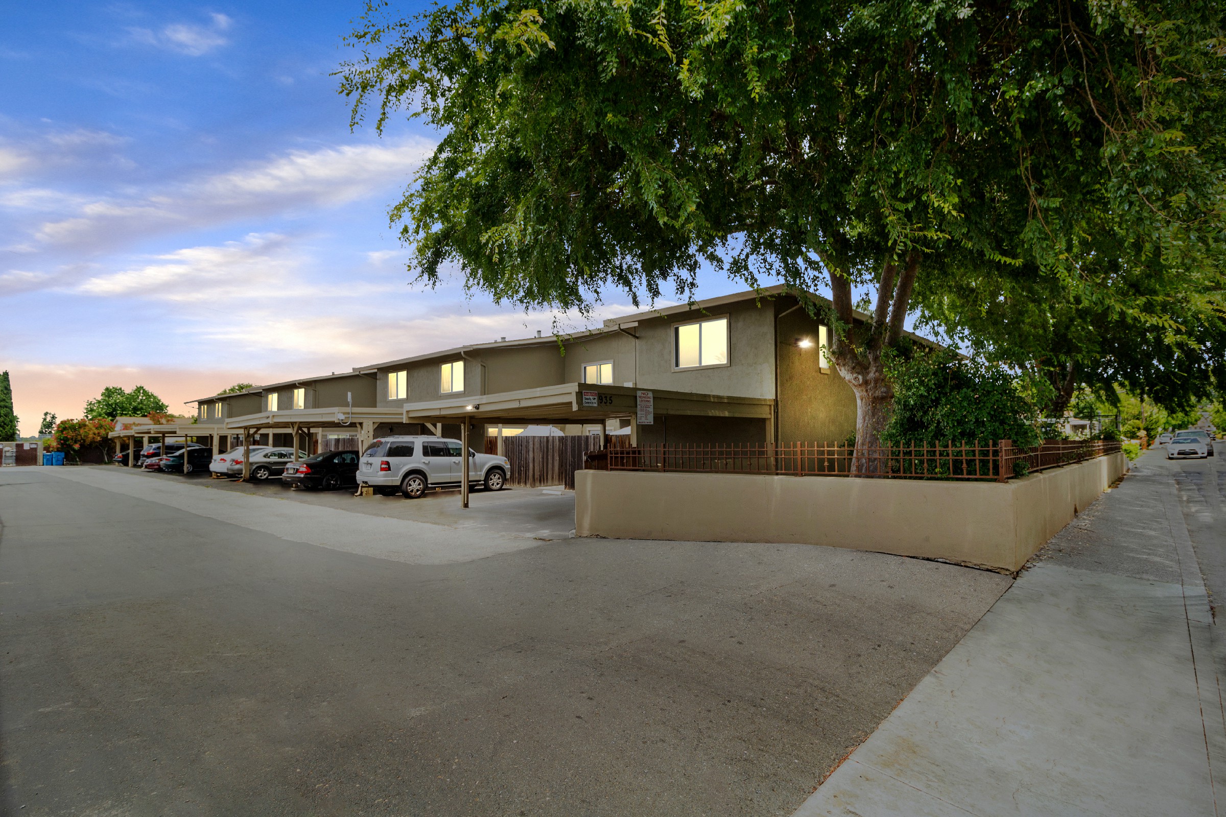 935 Heartwood Avenue - 2